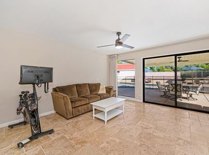 8666 Gaines Ave, Orangevale, CA 95662 Photo
