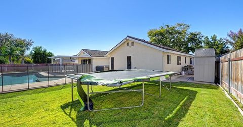 8666 Gaines Ave, Orangevale, CA 95662 Photo