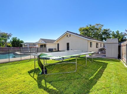 8666 Gaines Ave, Orangevale, CA 95662 Photo