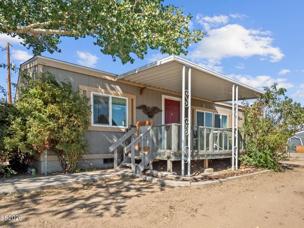 6 Agate Circle Drive, Yerington, NV 89447