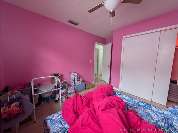 1689 SE Floresta Drive, Port St Lucie, FL 34983