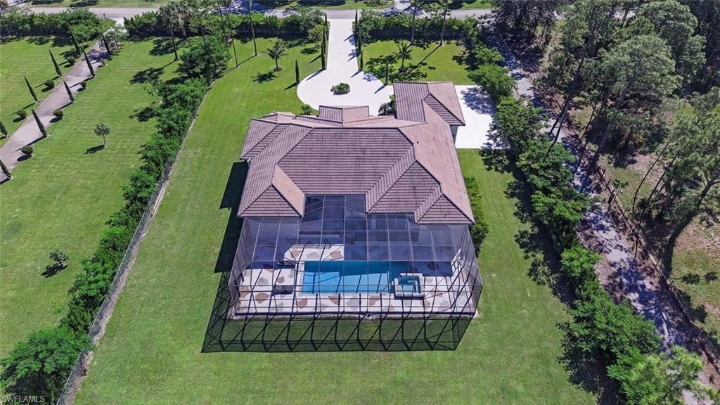 379 25th St Nw, Naples, FL 34120 Photo