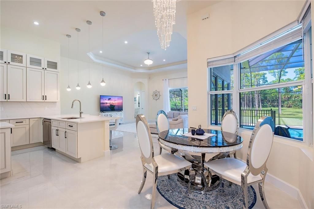 379 25th St Nw, Naples, FL 34120 Photo