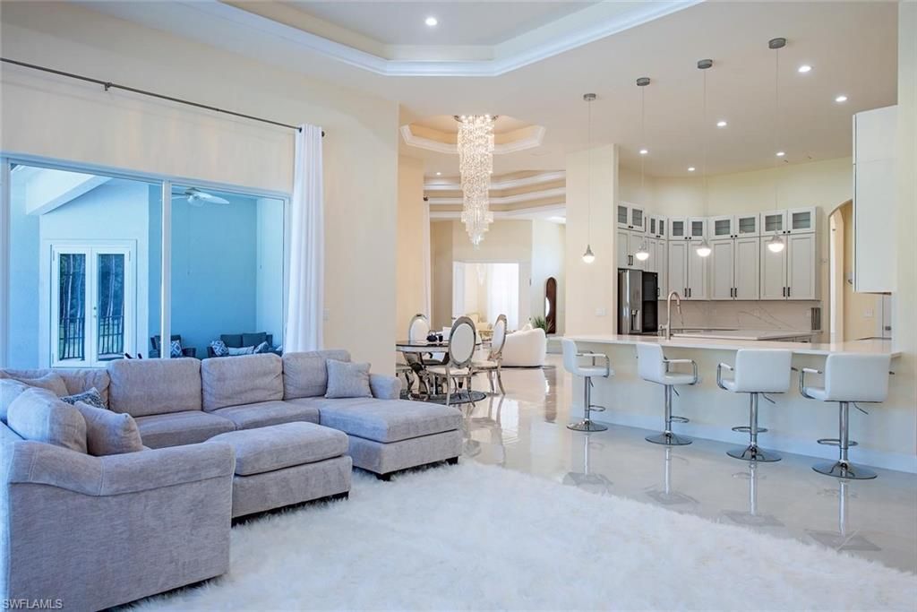 379 25th St Nw, Naples, FL 34120 Photo