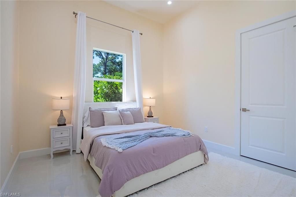 379 25th St Nw, Naples, FL 34120 Photo