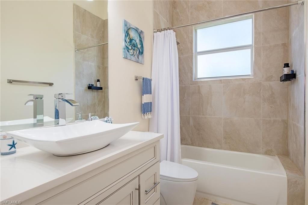 379 25th St Nw, Naples, FL 34120 Photo