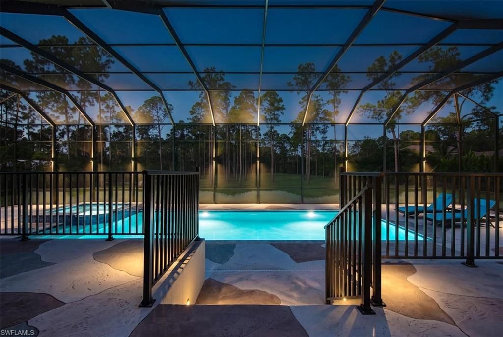 379 25th St Nw, Naples, FL 34120 Photo