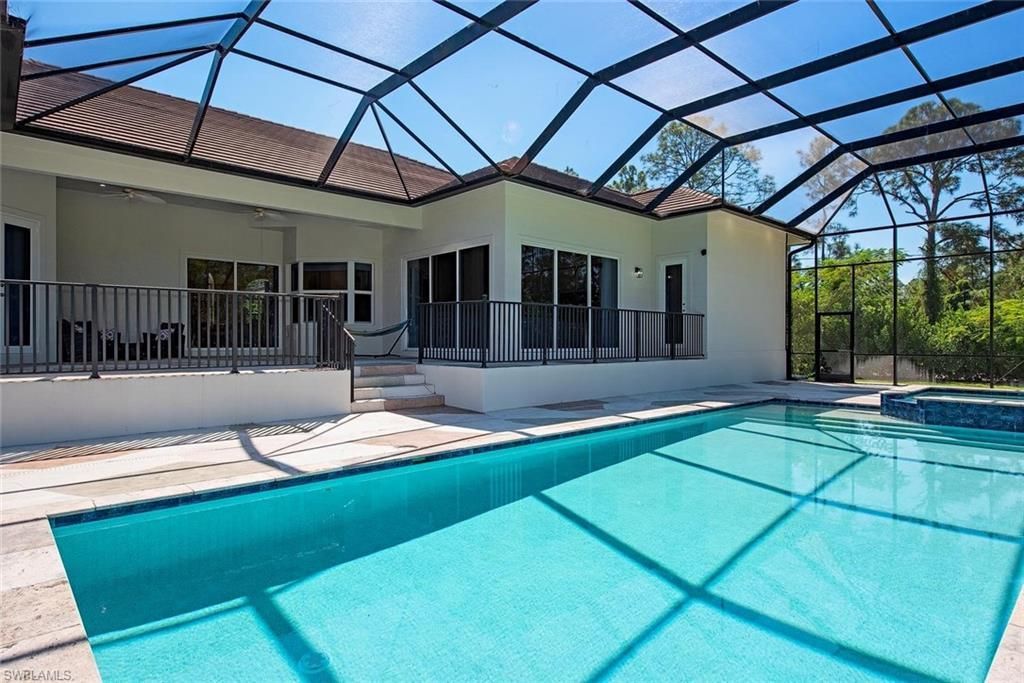 379 25th St Nw, Naples, FL 34120 Photo