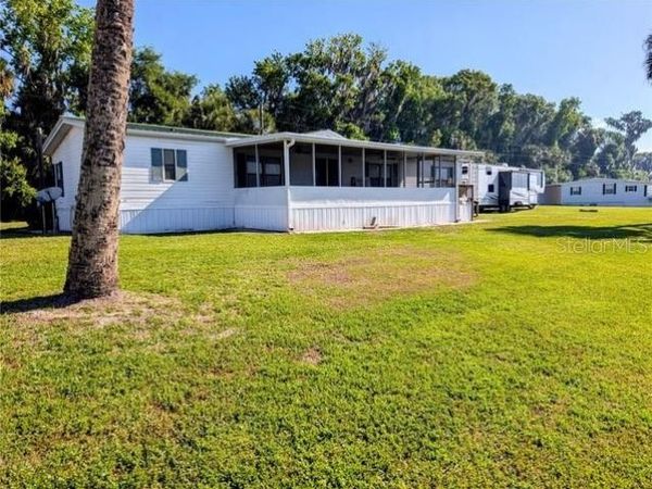 25836 MANHATTAN LANE , ASTOR, FL 32102