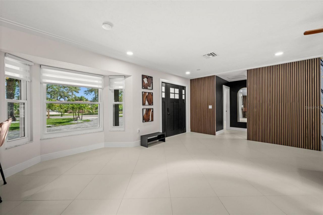 7520 Curtiss Avenue, Sarasota, FL 34231 Photo