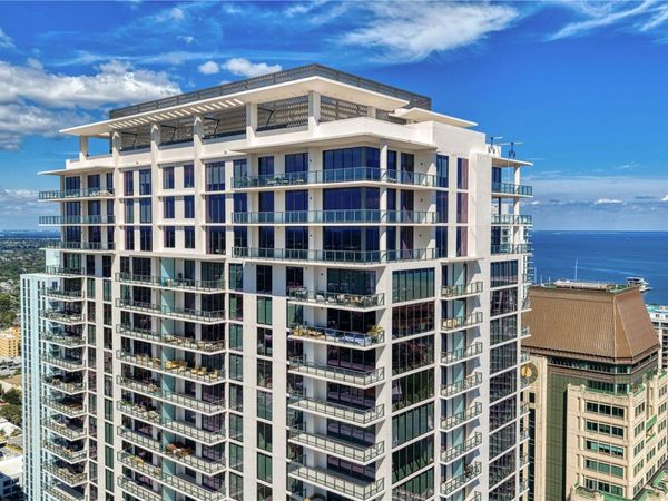275 1ST AVENUE S, Unit 4004, ST PETERSBURG, FL 33701