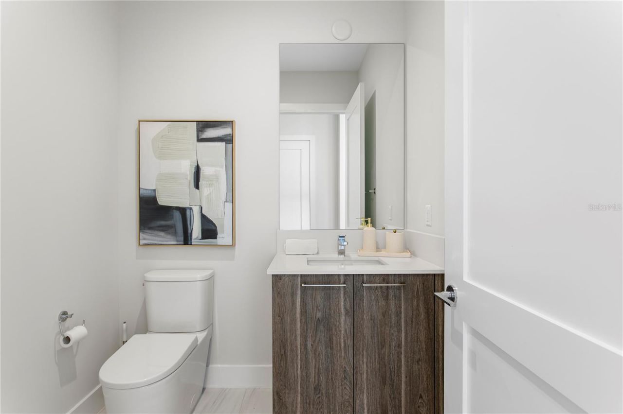 275 1st Avenue S, Unit 4004, Saint Petersburg, FL 33701 Photo