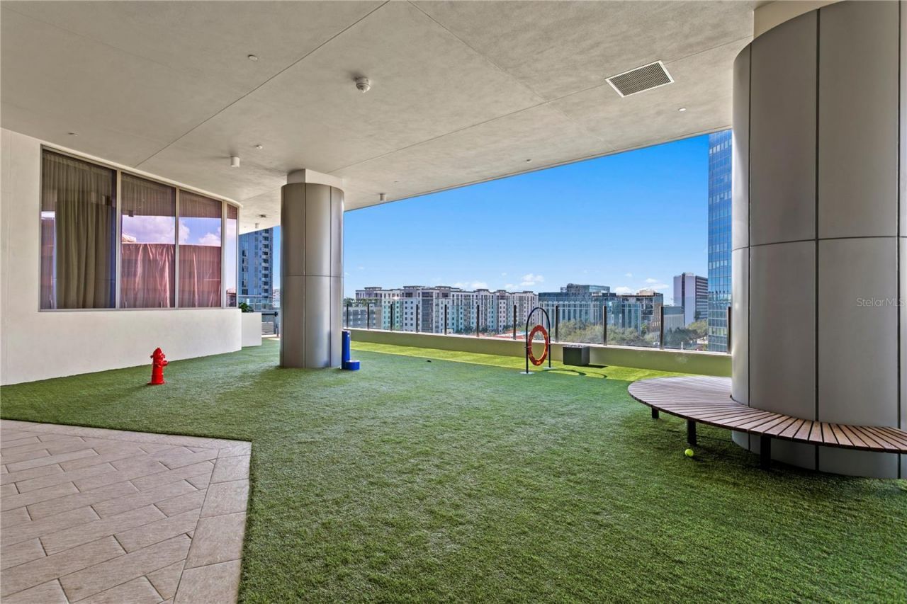 275 1st Avenue S, Unit 4004, Saint Petersburg, FL 33701 Photo