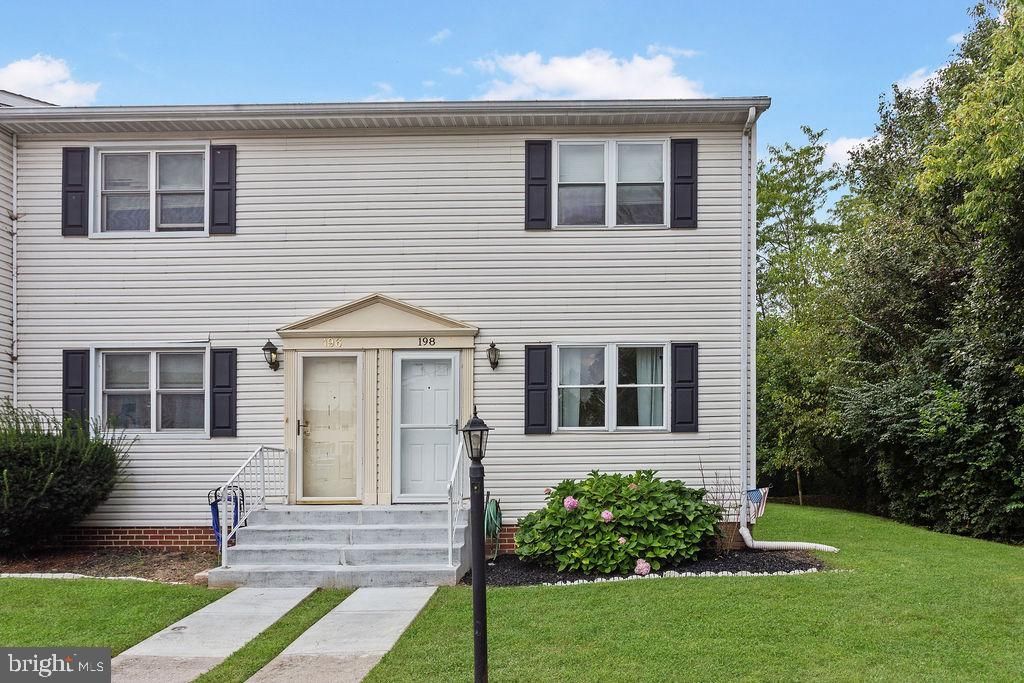 198 Center Street, Hanover, PA 17331 Main Photo