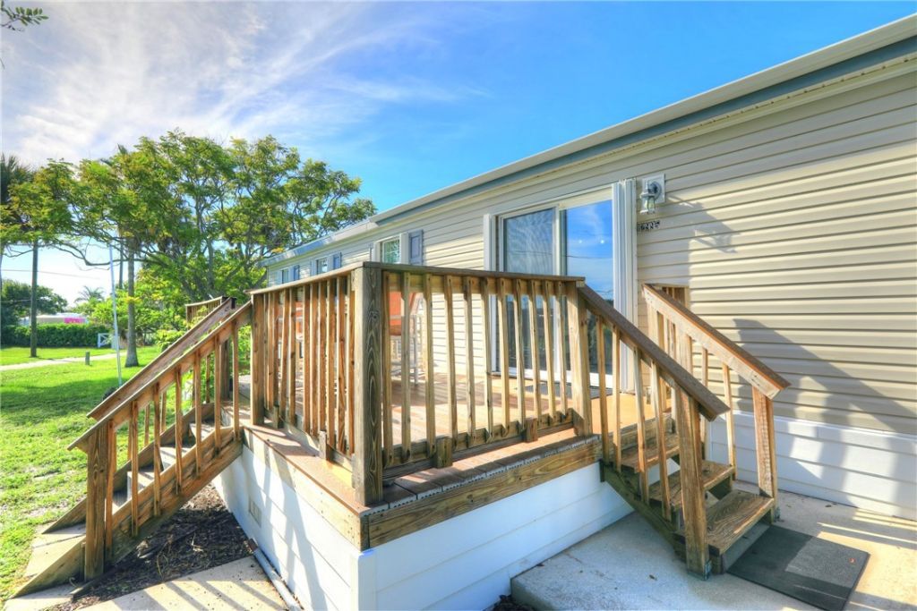 12995 Old Dixie Highway, Sebastian, FL 32958 Photo
