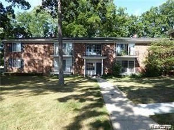 421 S Fox Hills Drive , Unit 2, Bloomfield Township, Mi 48304