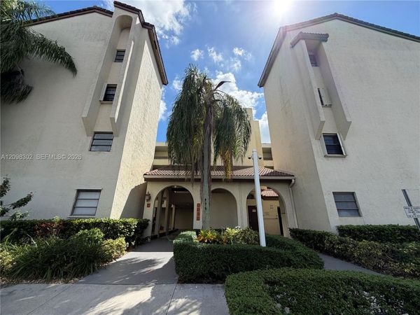8933 SW 123rd Ct , Unit 207-5, Miami, FL 33186
