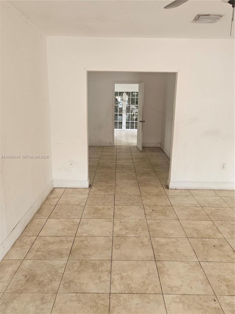 10951 NE 3rd Ave , Miami, FL 33161 Photo