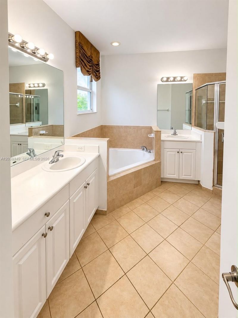 3663 NE 2nd Ct , Homestead, FL 33033 Photo