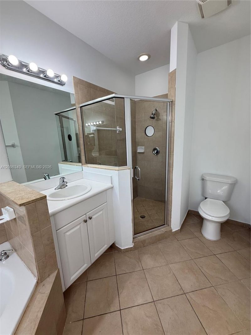 3663 NE 2nd Ct , Homestead, FL 33033 Photo
