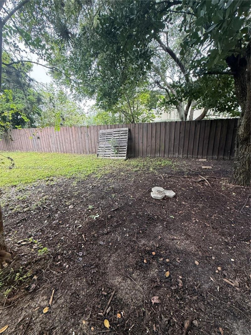 3663 NE 2nd Ct , Homestead, FL 33033 Photo