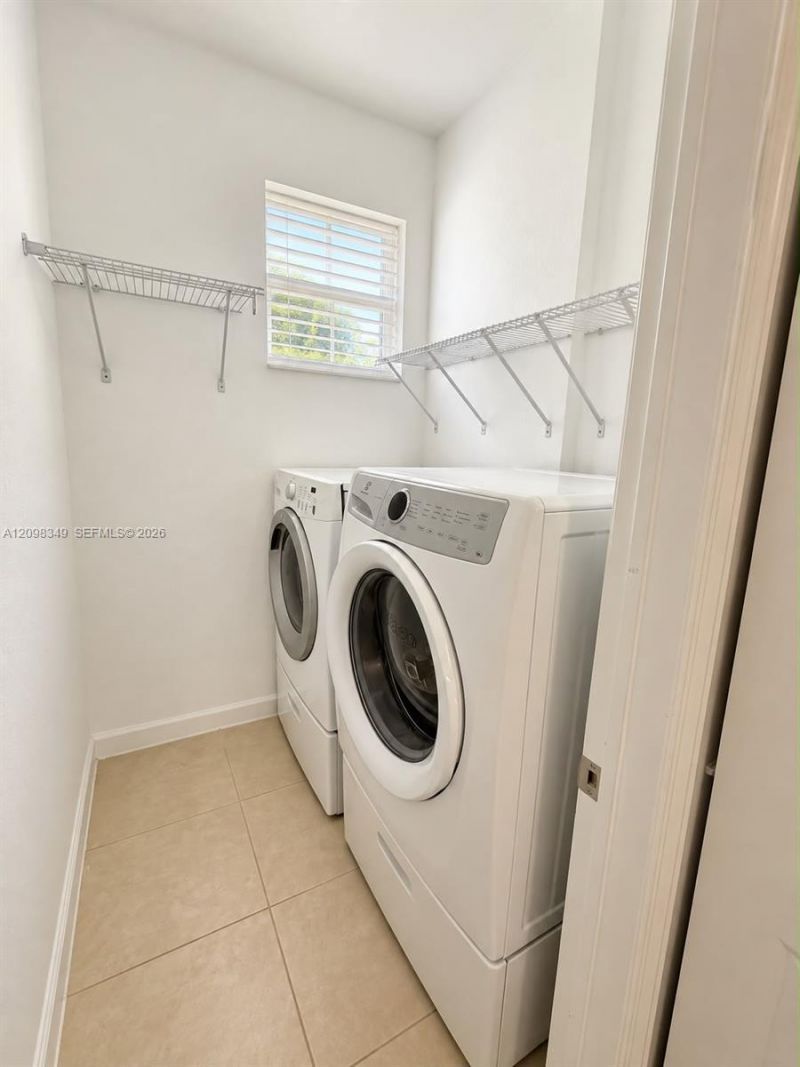 3663 NE 2nd Ct , Homestead, FL 33033 Photo