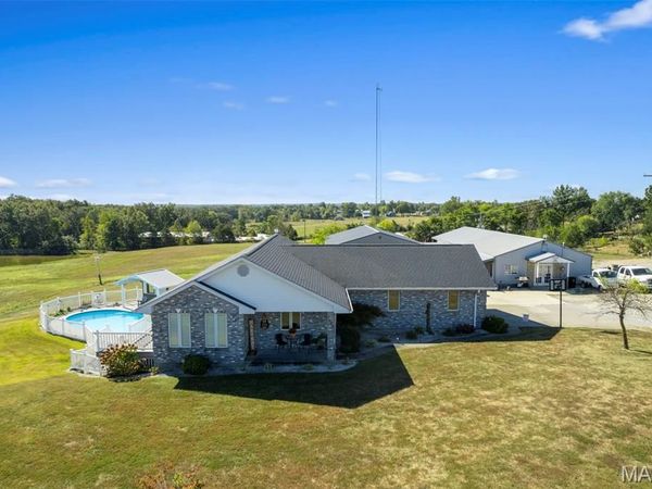 7633 Highway F , Perryville, MO 63775