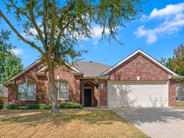 2809 Hollow Ridge Drive, Denton, TX 76210