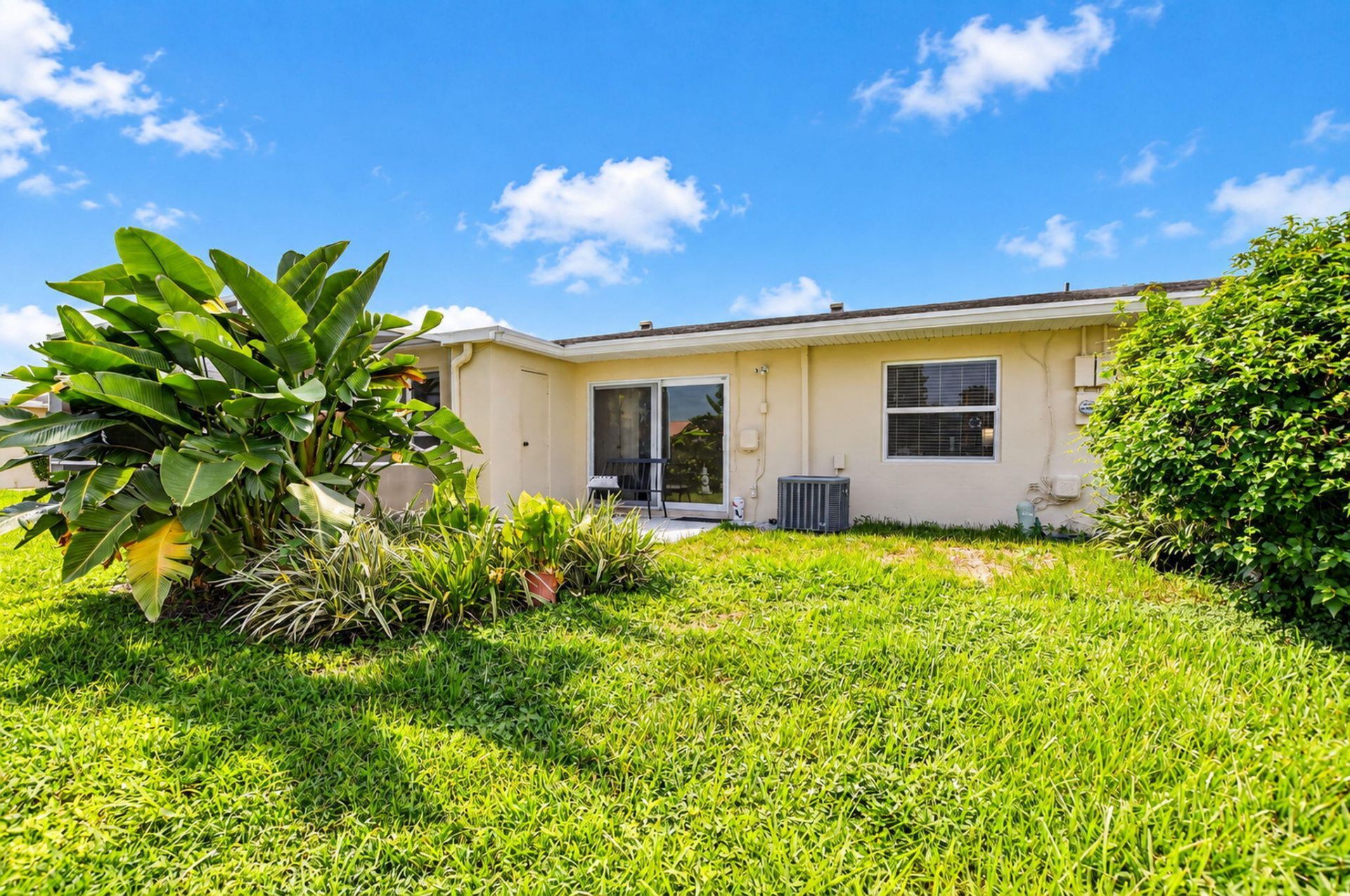 8900 Warwick Drive, Boca Raton, FL 33433 Photo