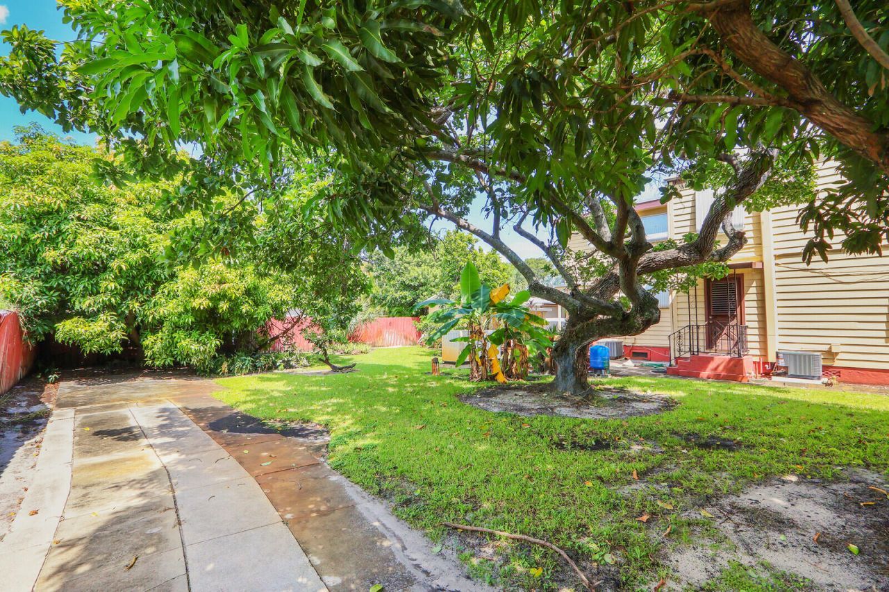 525 51st Street, West Palm Beach, FL 33407 Photo