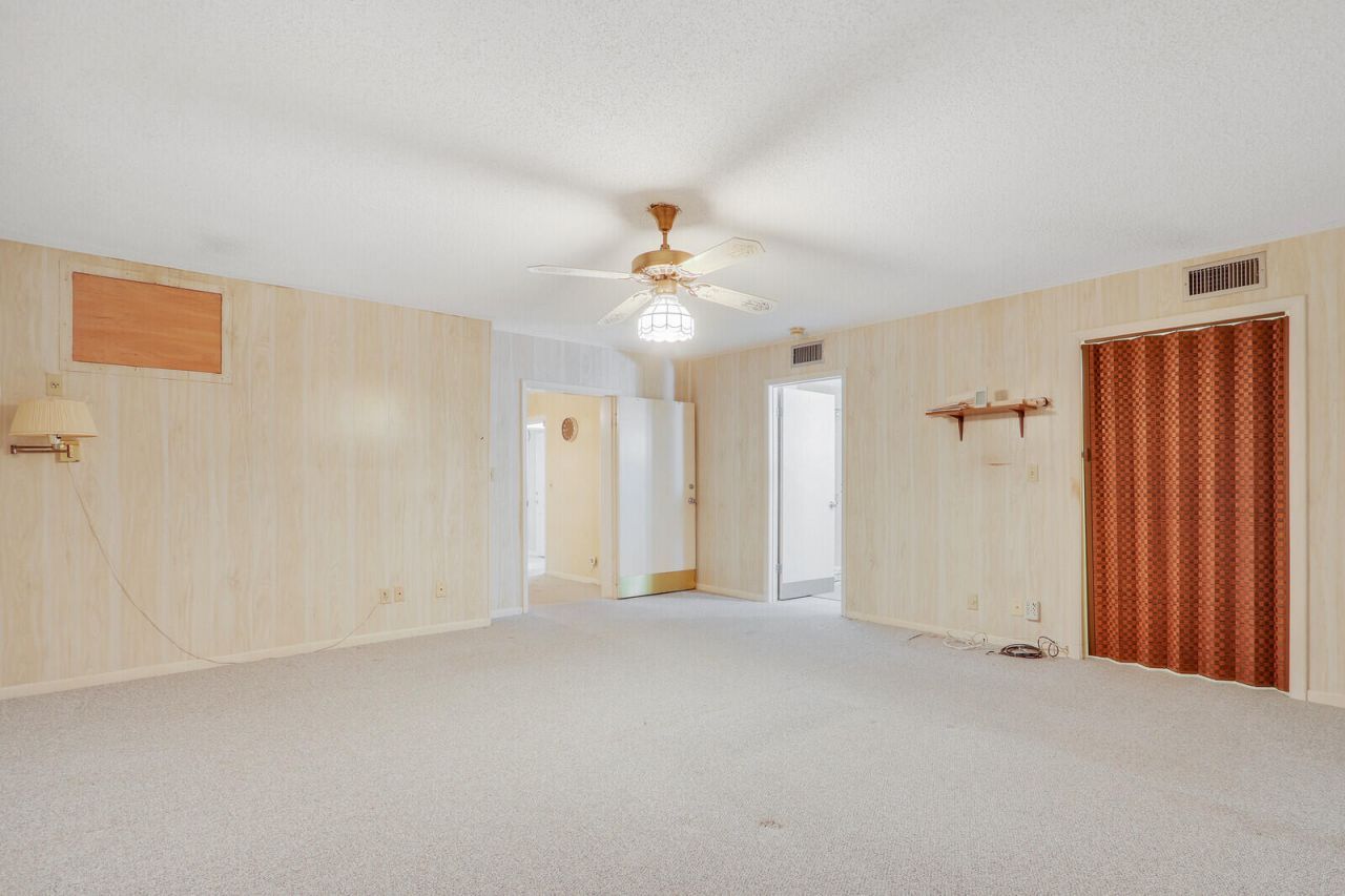 525 51st Street, West Palm Beach, FL 33407 Photo