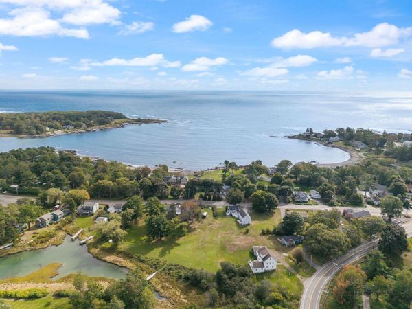 22 Shore Road, York, ME 03909