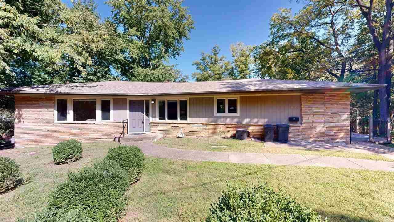 1050 Woodlawn Ave, Iowa City, IA 52245 Main Photo