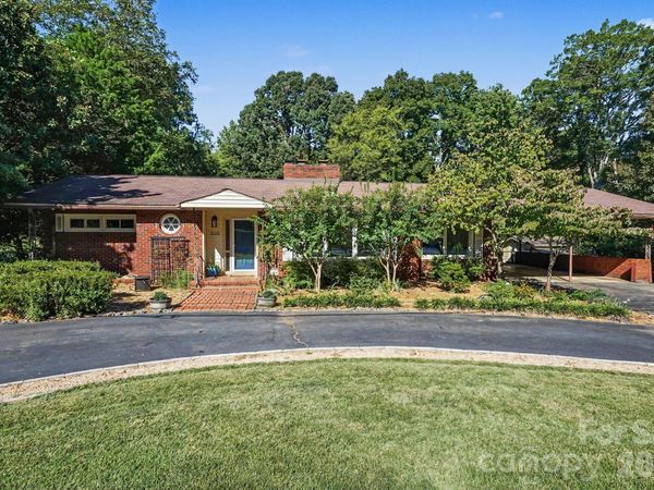 6536 Reddman Road , Charlotte, NC 28212