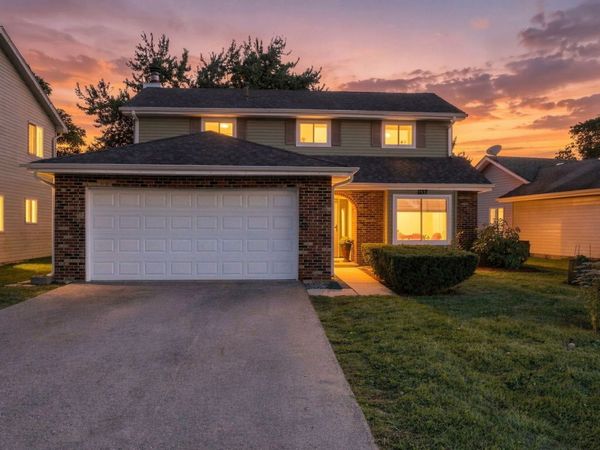 1137 Andover Court , Naperville, IL 60563