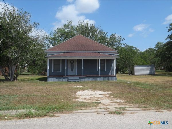 308 N Pumphrey , Edna, TX 77957