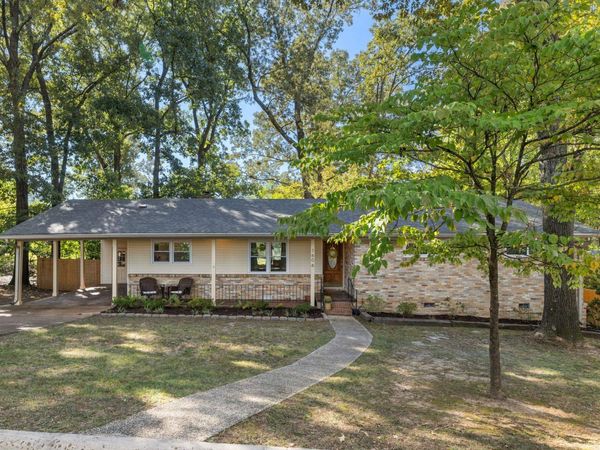 1606 Lamar St, Florence, AL 35630
