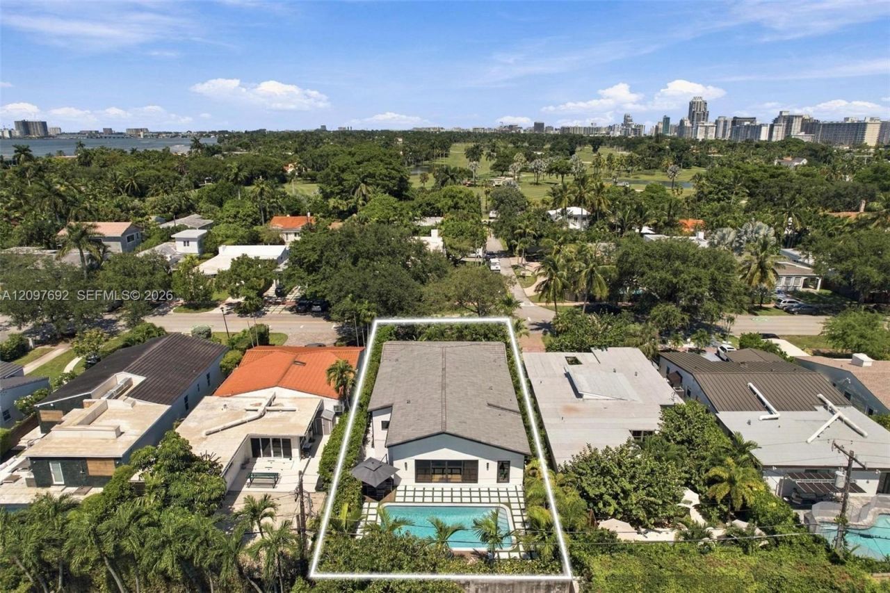 600 W 51st St , Miami Beach, FL 33140 Photo