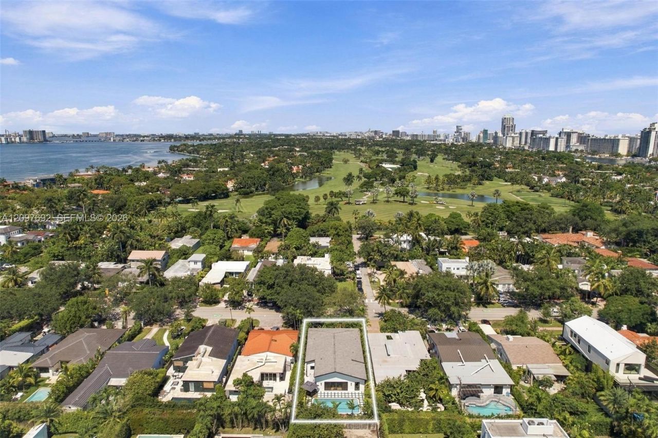 600 W 51st St , Miami Beach, FL 33140 Photo