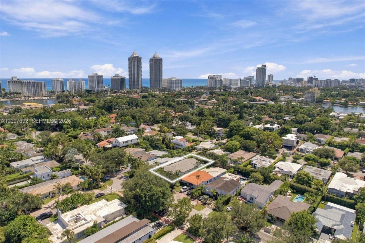 600 W 51st St , Miami Beach, FL 33140 Photo