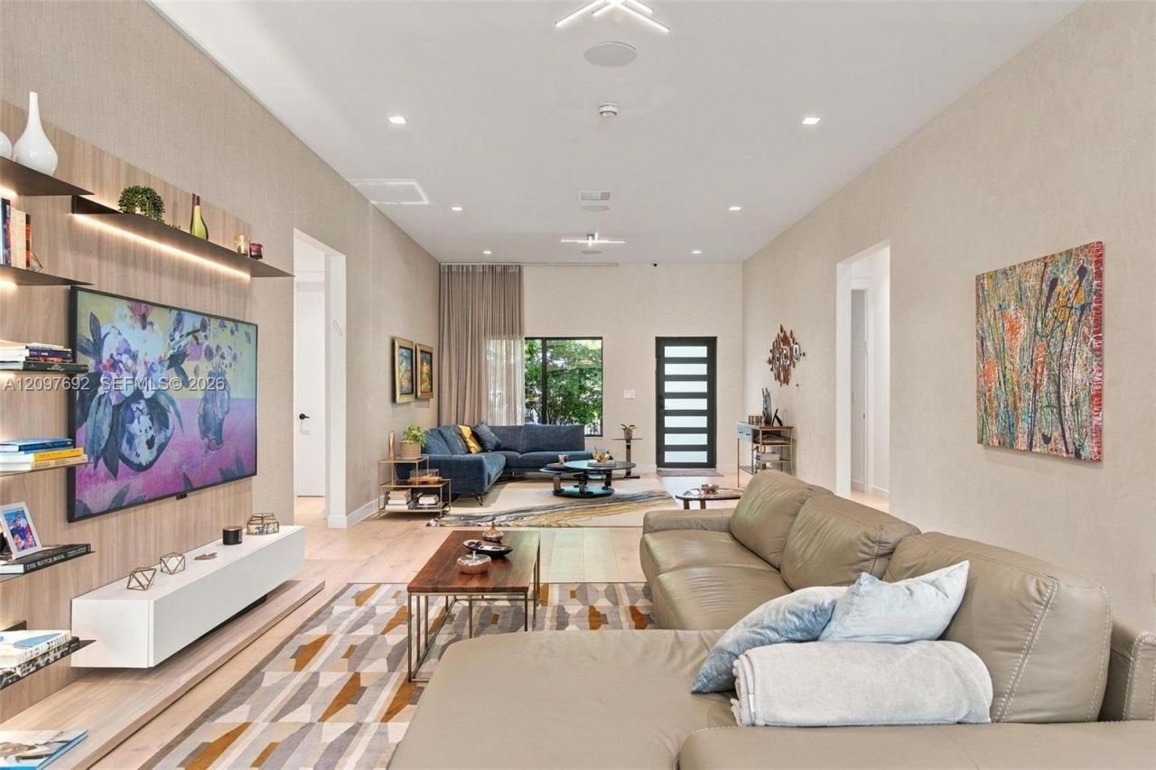 600 W 51st St , Miami Beach, FL 33140 Photo