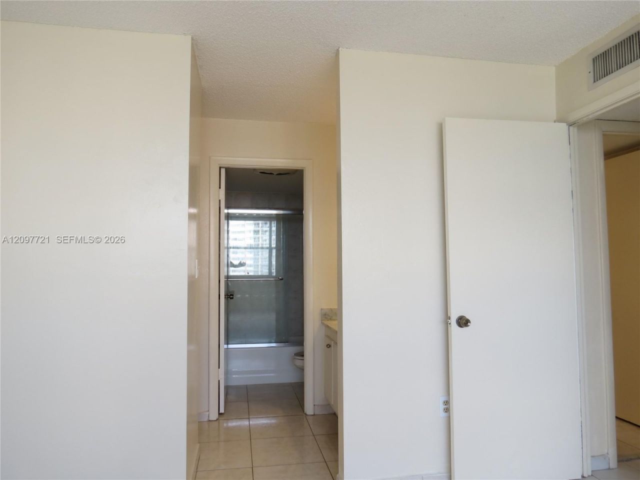 1200 NE Miami Gardens Dr , Unit 906W, Miami, FL 33179 Photo