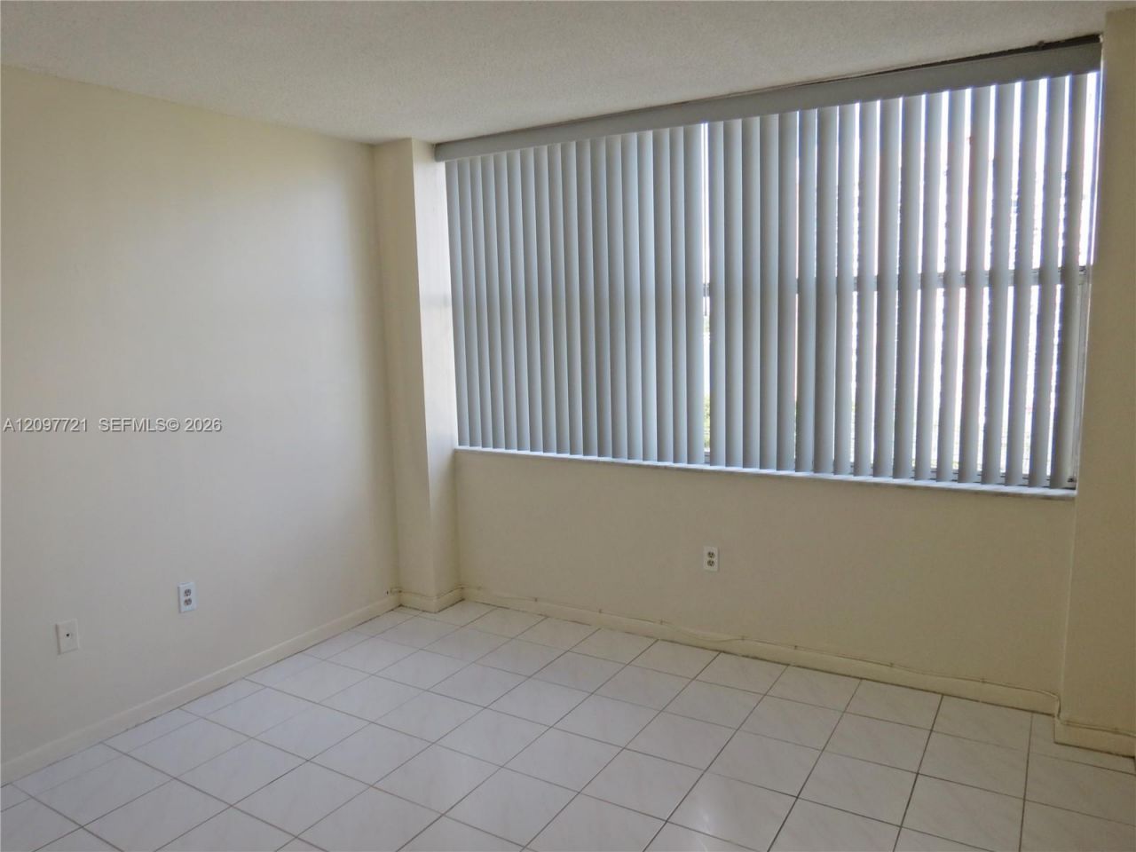 1200 NE Miami Gardens Dr , Unit 906W, Miami, FL 33179 Photo