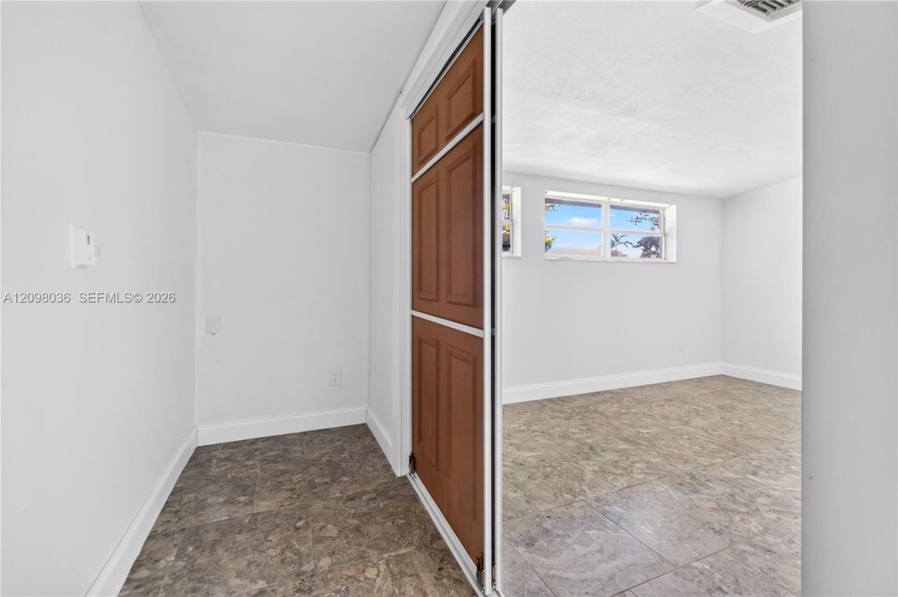 6511 Pierce St , Hollywood, FL 33024 Photo