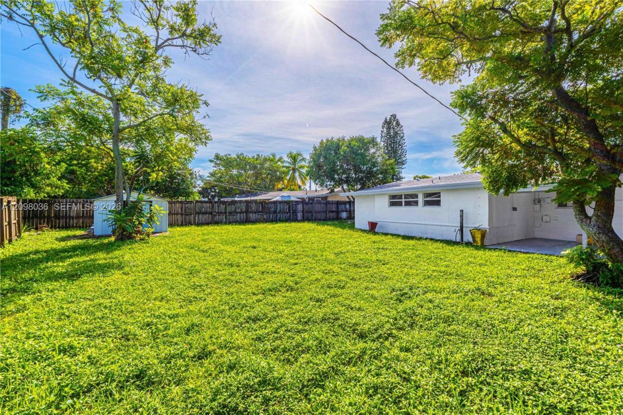 6511 Pierce St , Hollywood, FL 33024 Photo