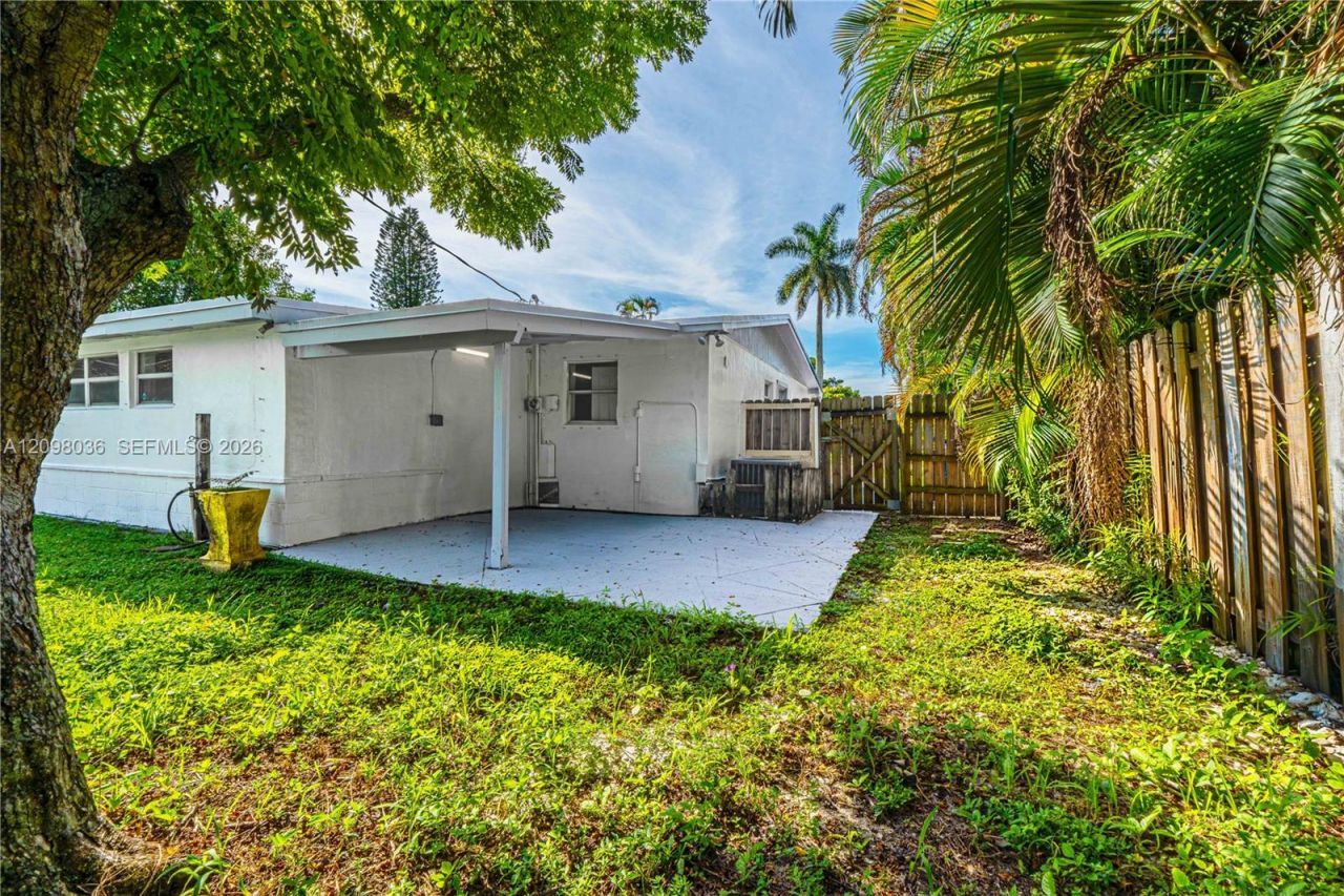 6511 Pierce St , Hollywood, FL 33024 Photo