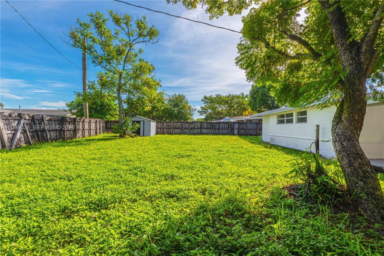 6511 Pierce St , Hollywood, FL 33024 Photo