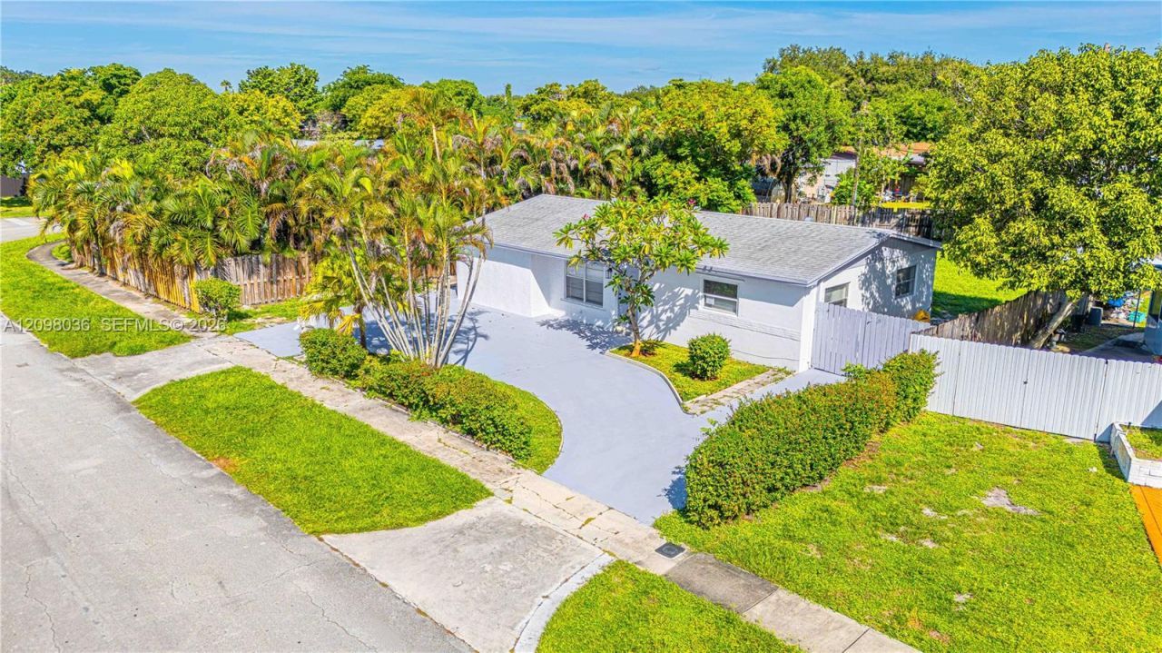 6511 Pierce St , Hollywood, FL 33024 Photo
