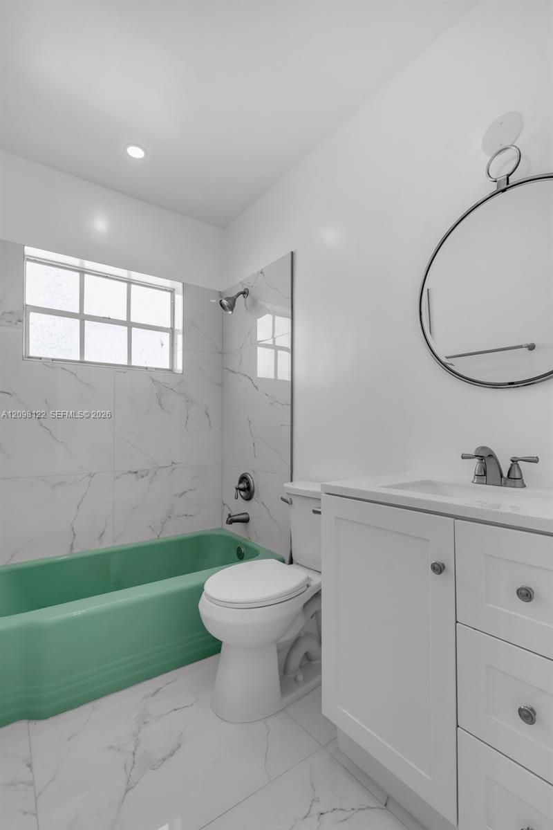 635 8th St, Unit 205, Miami Beach, FL 33139 Photo