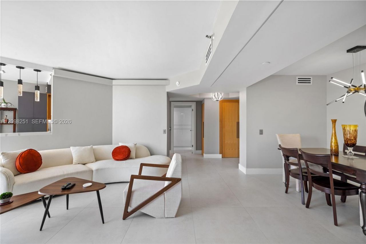 3610 Yacht Club Dr, Unit 410, Aventura, FL 33180 Photo